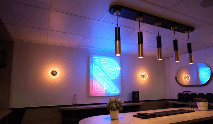 Una sala conferenze, tre identità. A illuminarle, Creative Cables - Creative Cables