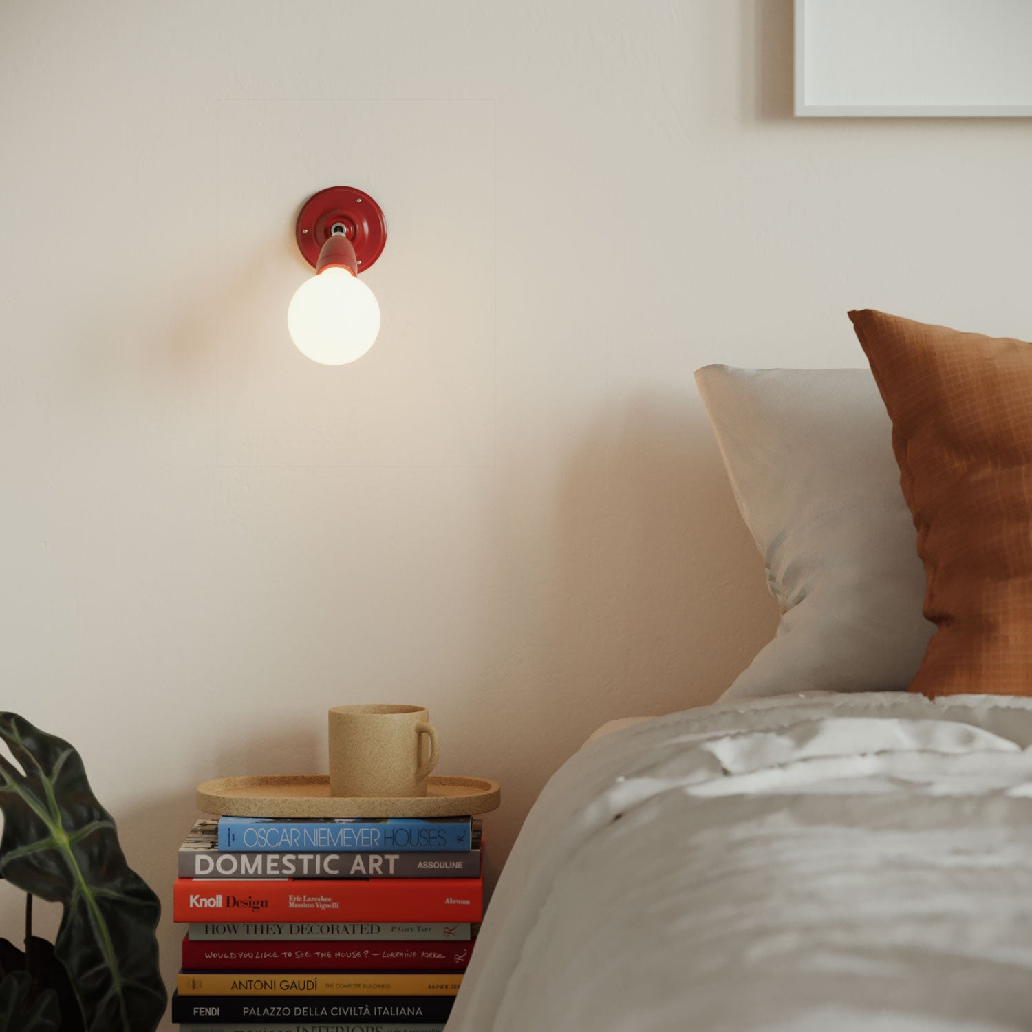 Fermaluce 90° Color, il punto luce orientabile in porcellana da parete o soffitto - Rosso