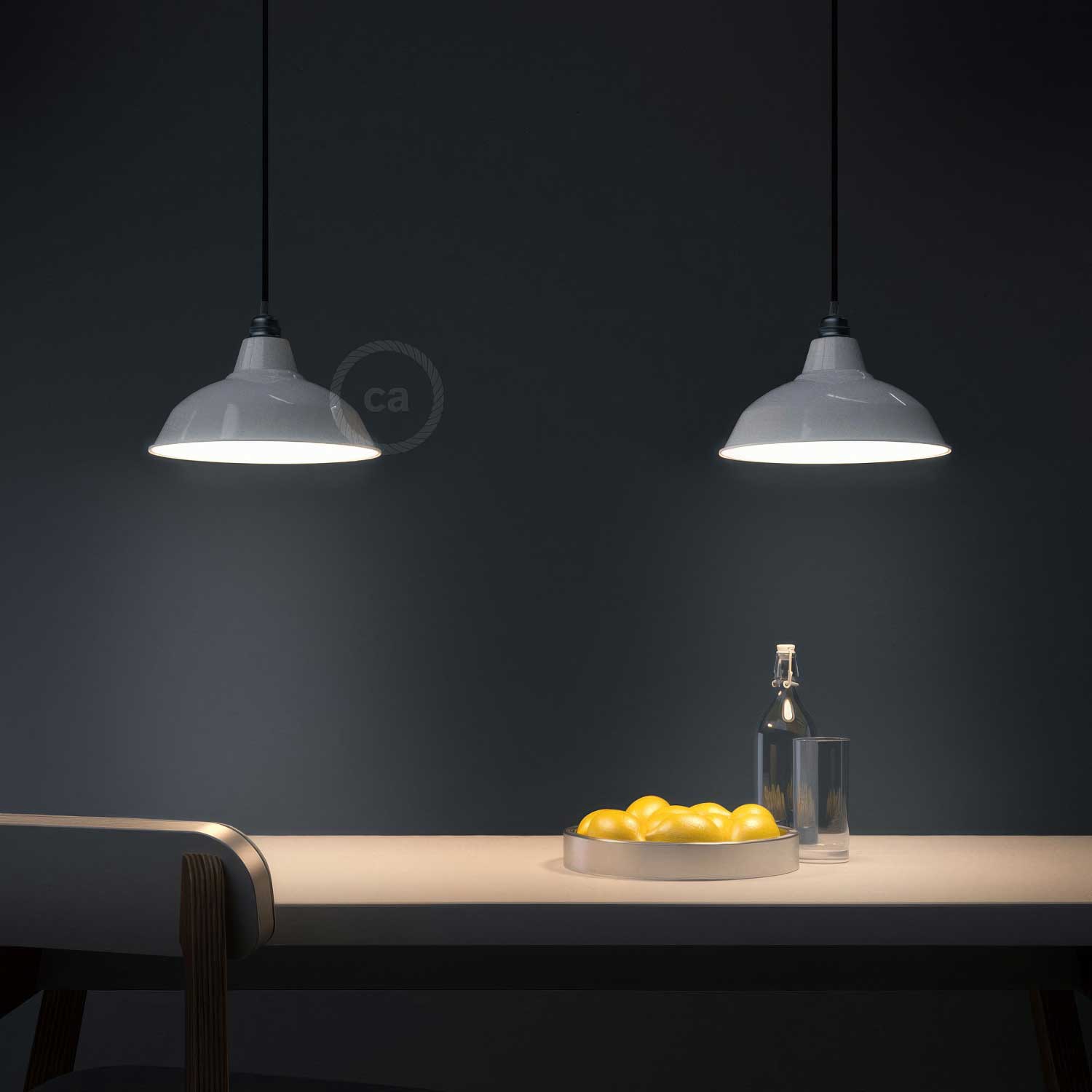 Lampada a sospensione completa di cavo tessile, paralume Bistrot e finiture in metallo - Bianco